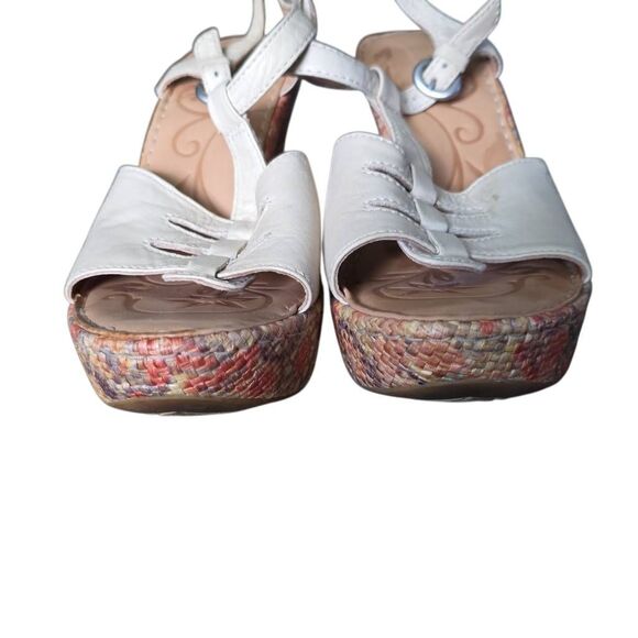 Born Women's Size 7 Cream Leather Floral Espadrille Wedge Sandals - Picture 7 of 9